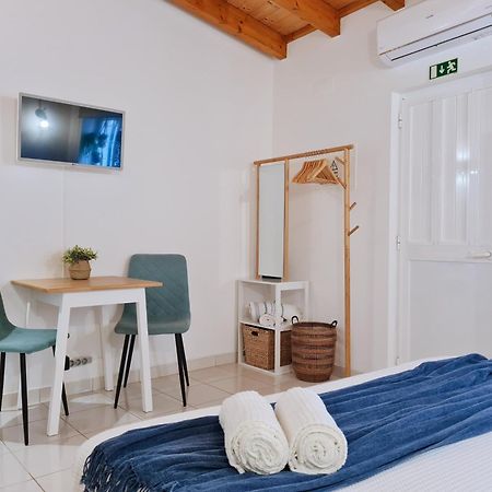 Villa Minha Casa Sua Casa - Cozy Little House, Ac & Wifi Ferragudo  Esterno foto